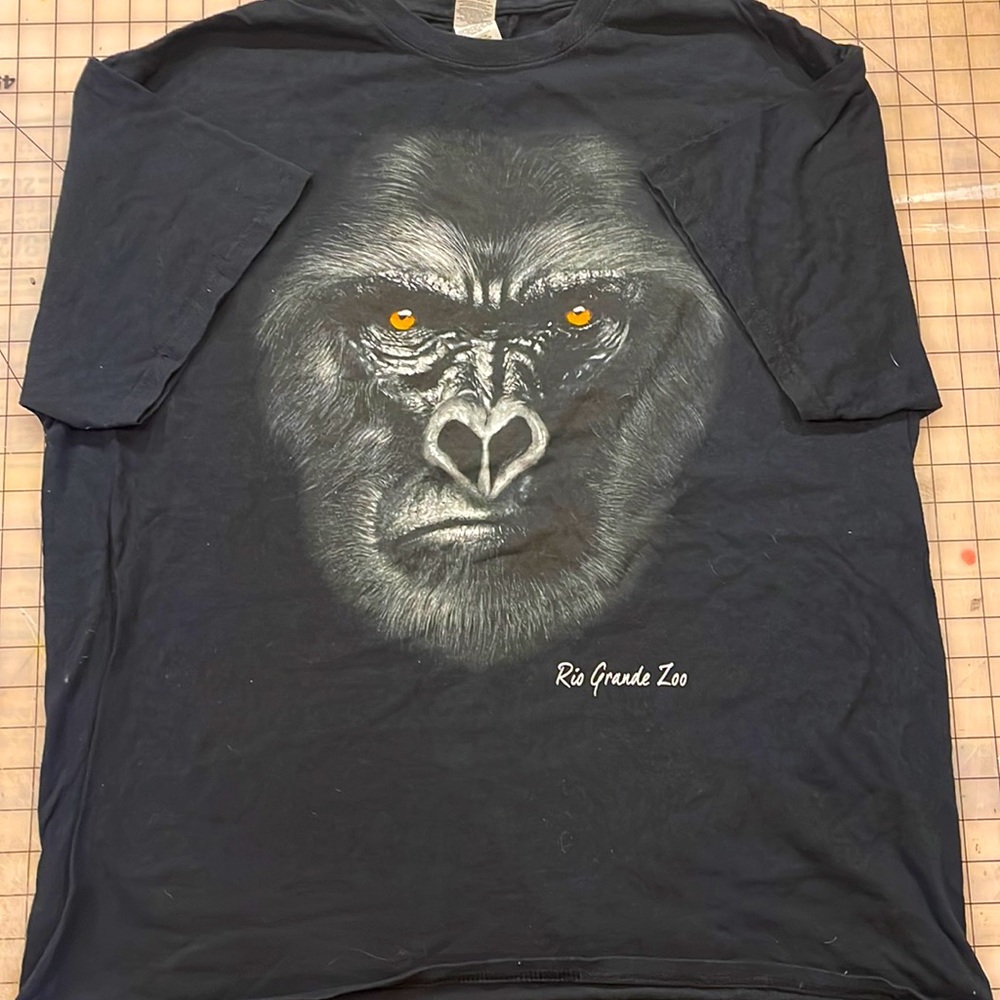 Silverback tee